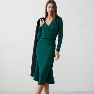 Banana Republic Green Midi Dress size M, NWT. Drapes beautifully.